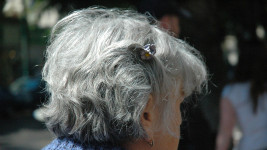 seniorka woman